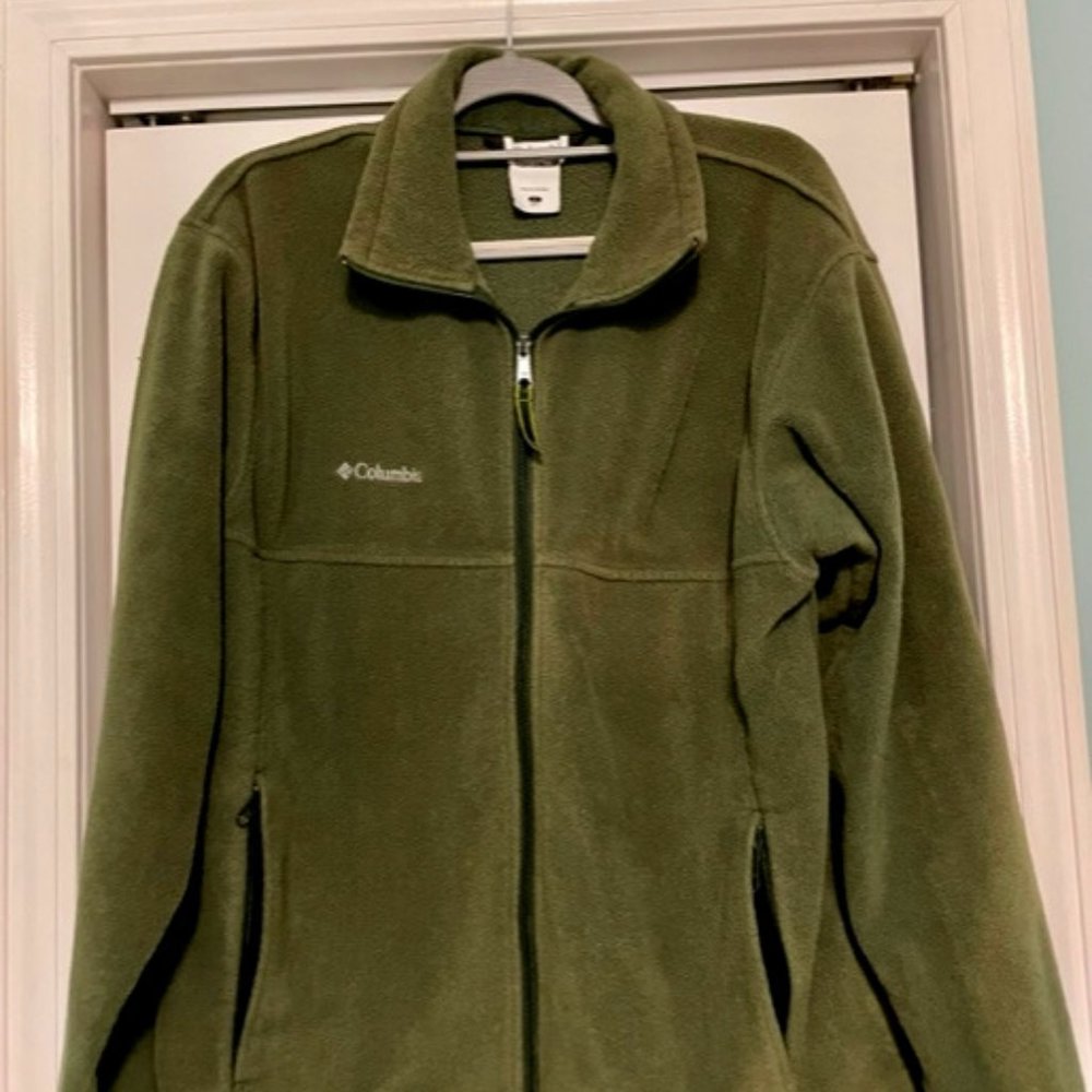 Men's Columbia Fleece Jacket  Size: Large